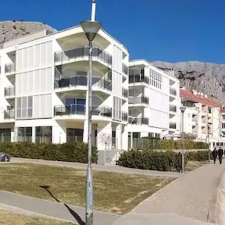 Apartment Granny Mira *
